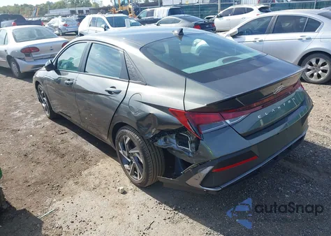 2025 Hyundai Elantra Sel Sport z USA, uszkodzony, nr VIN KMHLM4DG2SU021004